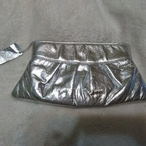 Metallic Clutch